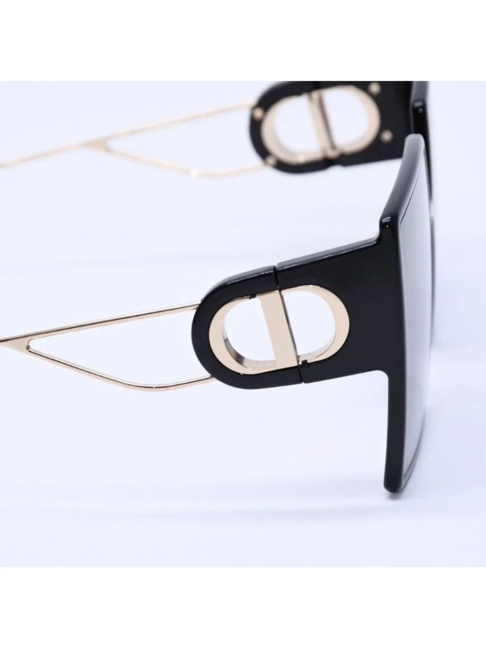 Dior Square Frame Sunglasses 58 15 Eyewear Gold